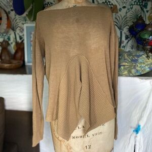 Sarah Pacino relaxed,lightweight sweater